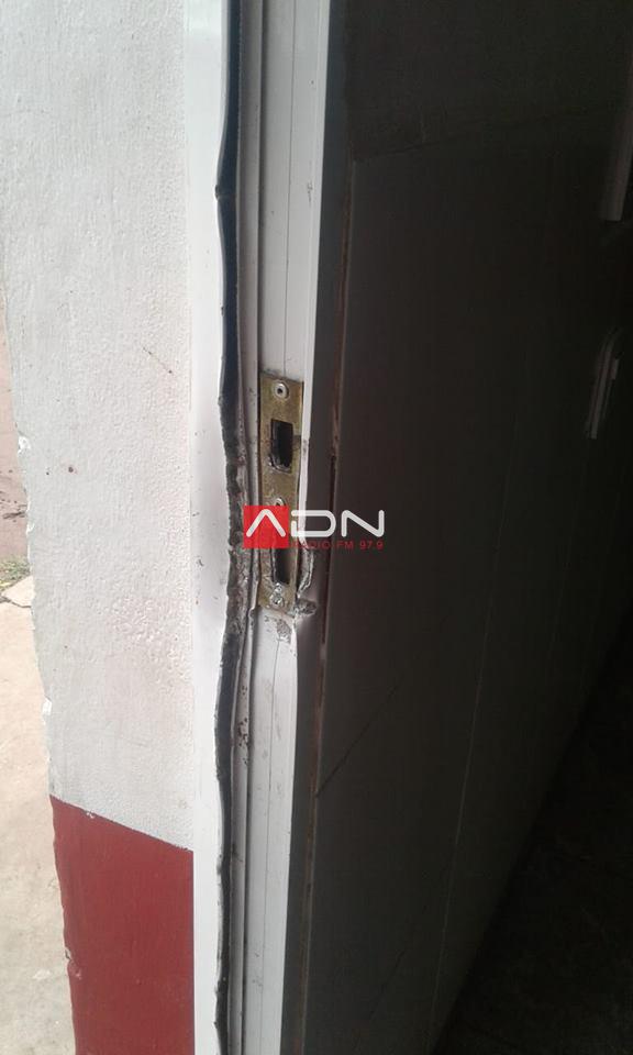 Forzaron la puerta para entrar a Ferro