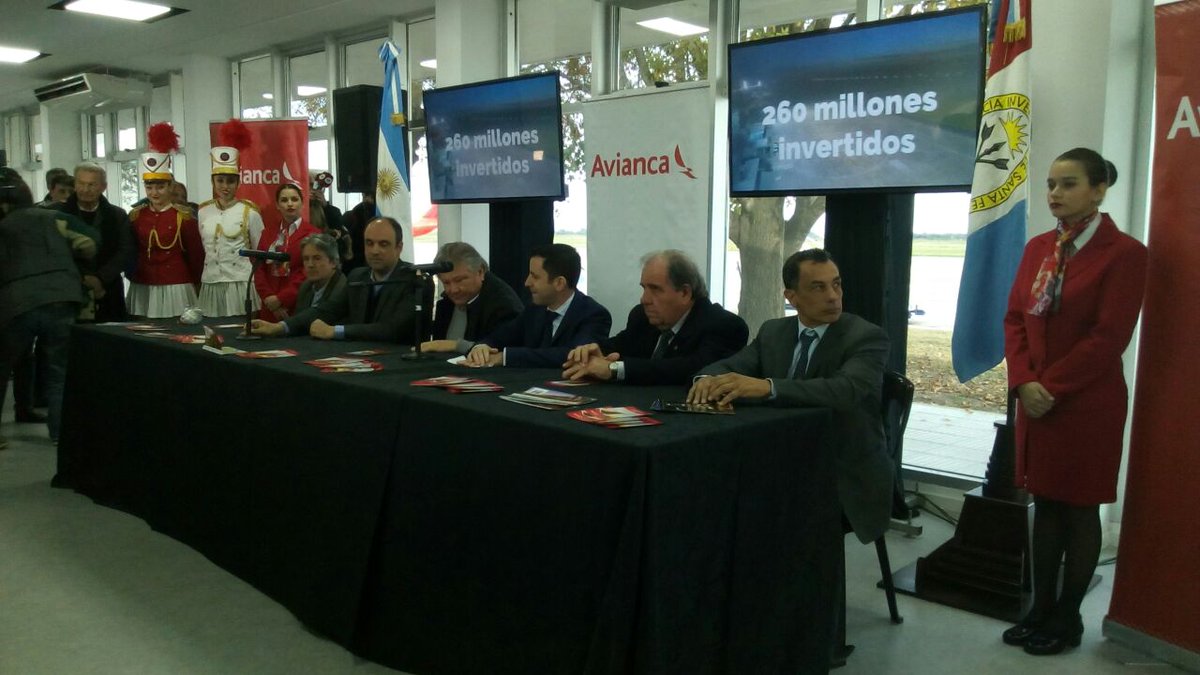 PResentación de Avianca en Sauce Viejo