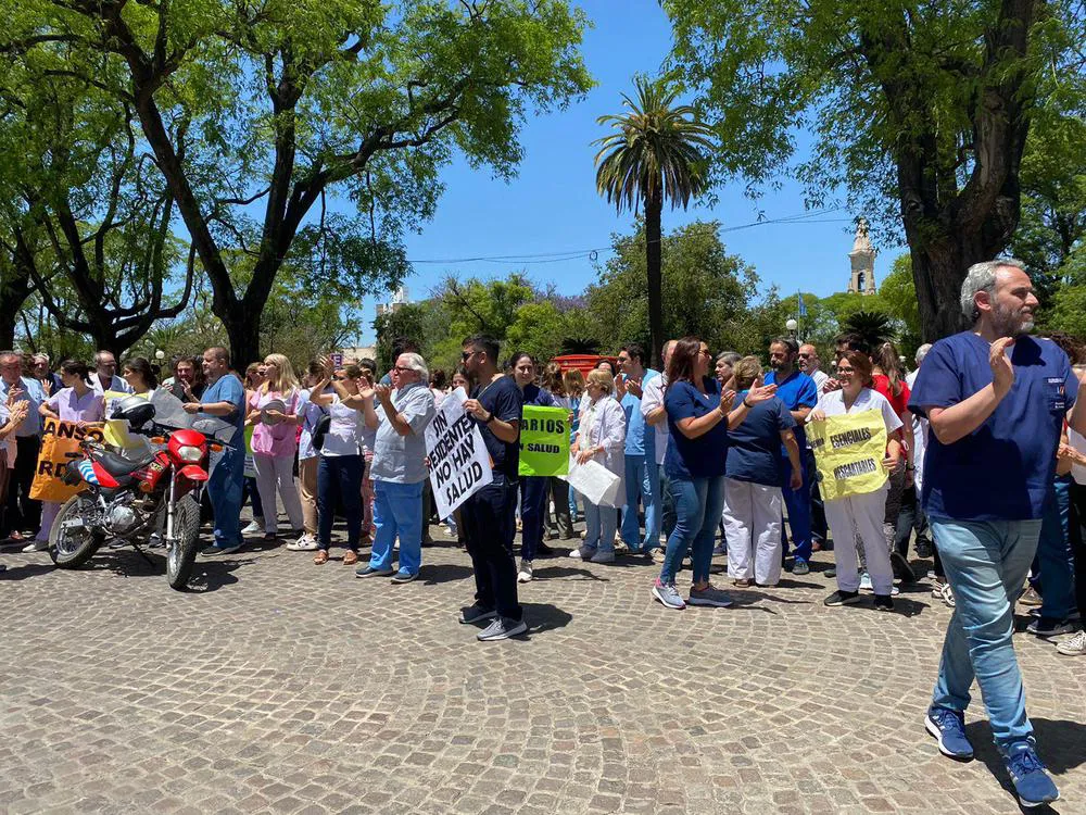 b2f2af74-045d-48a4-b728-25ce1d9de7f1