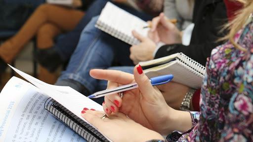 becas