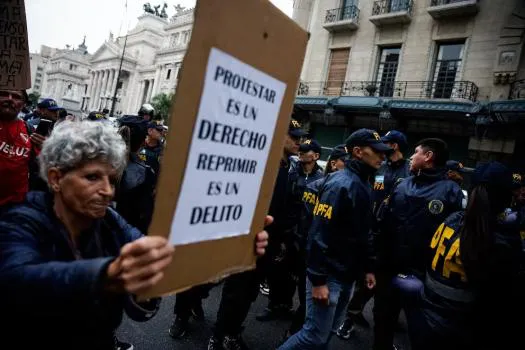 s_015abf62b3676affedd4070