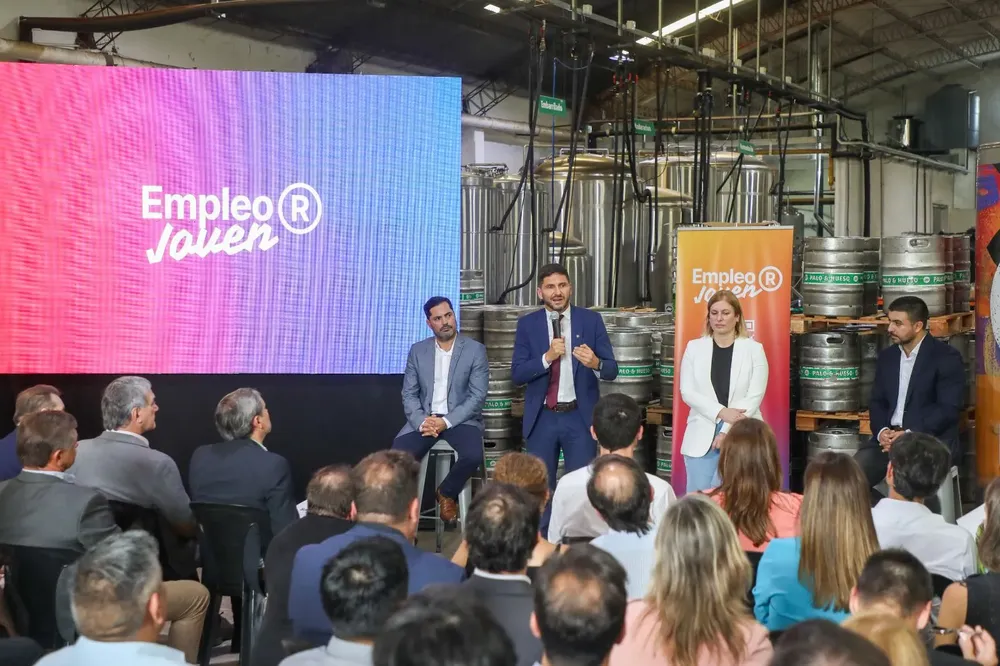 2d1c0132-dda6-4e13-b80d-14e3853f555e