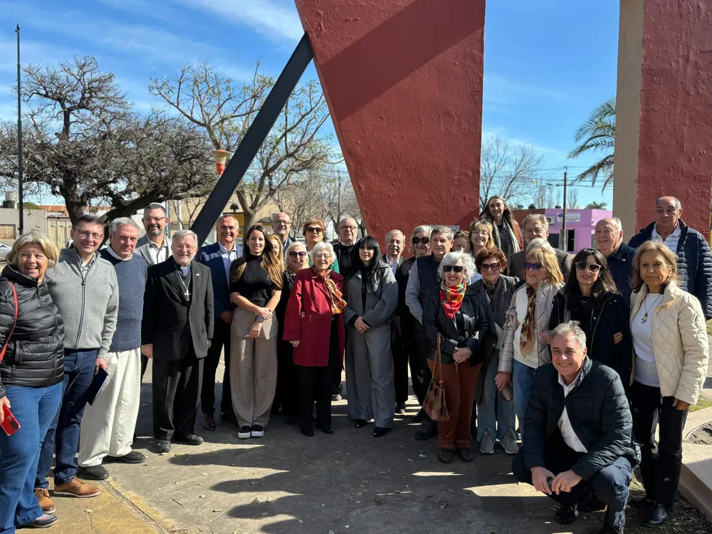 HOMENAJE BOSSIO