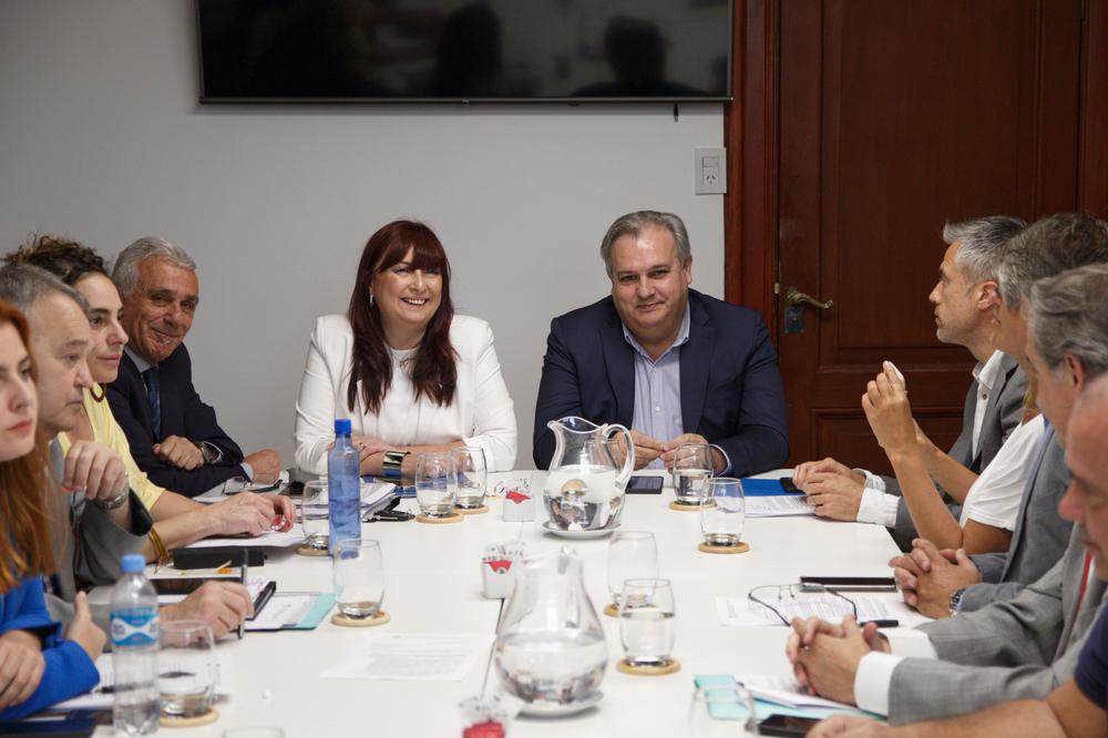 ministra legisladores