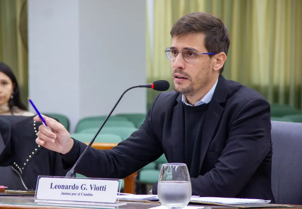 8af96ee6-0d8c-4d66-baf1-df66ad69dad0