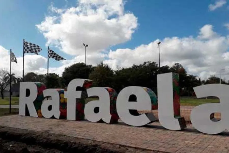 l_rafaela-cartel-automovilismo