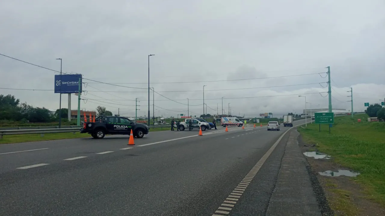 300ac6d4-7ec8-4fcc-8844-e42cb563a0e4