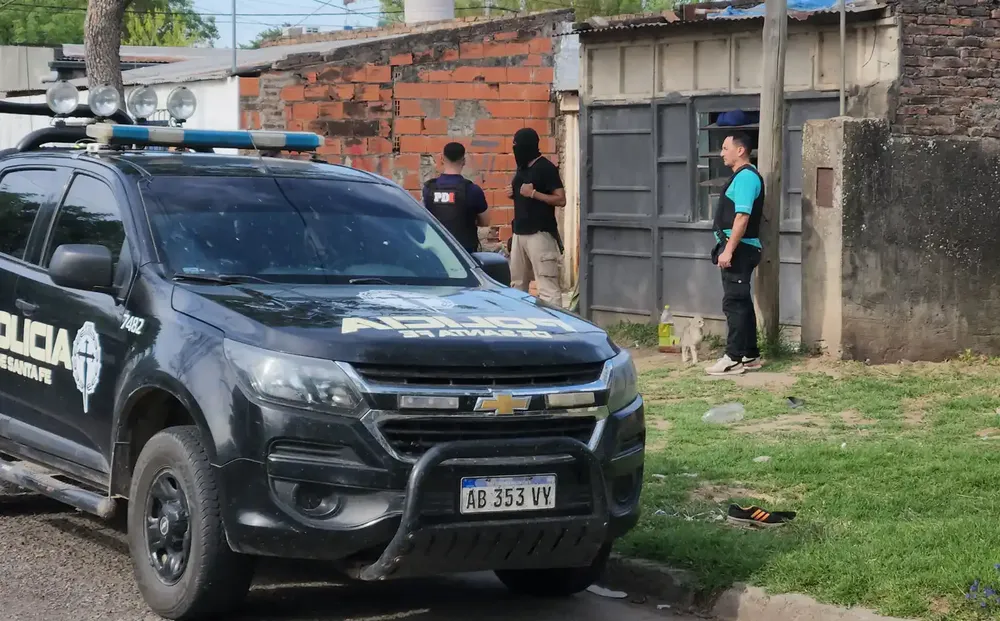 allanamiento_en_villa_dominga_por_una_causa_de_microtrafico_en_un_operativo_coordinado