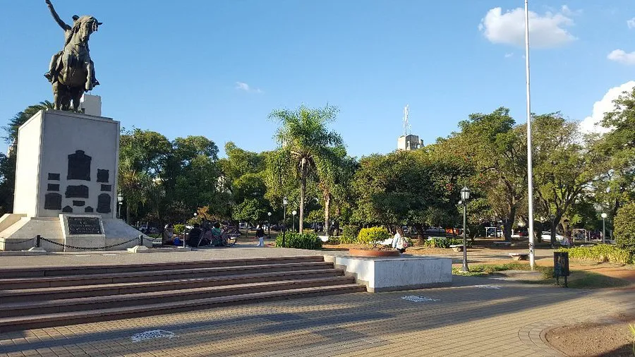 plaza-y-catedral-en-uno
