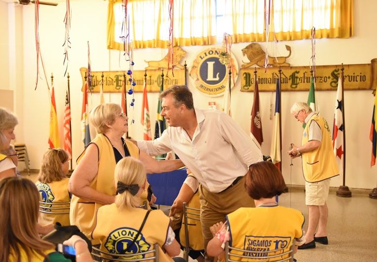 Leones rafaela, donación, centro de día