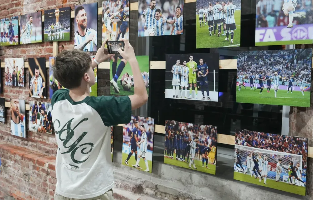 messi muestra