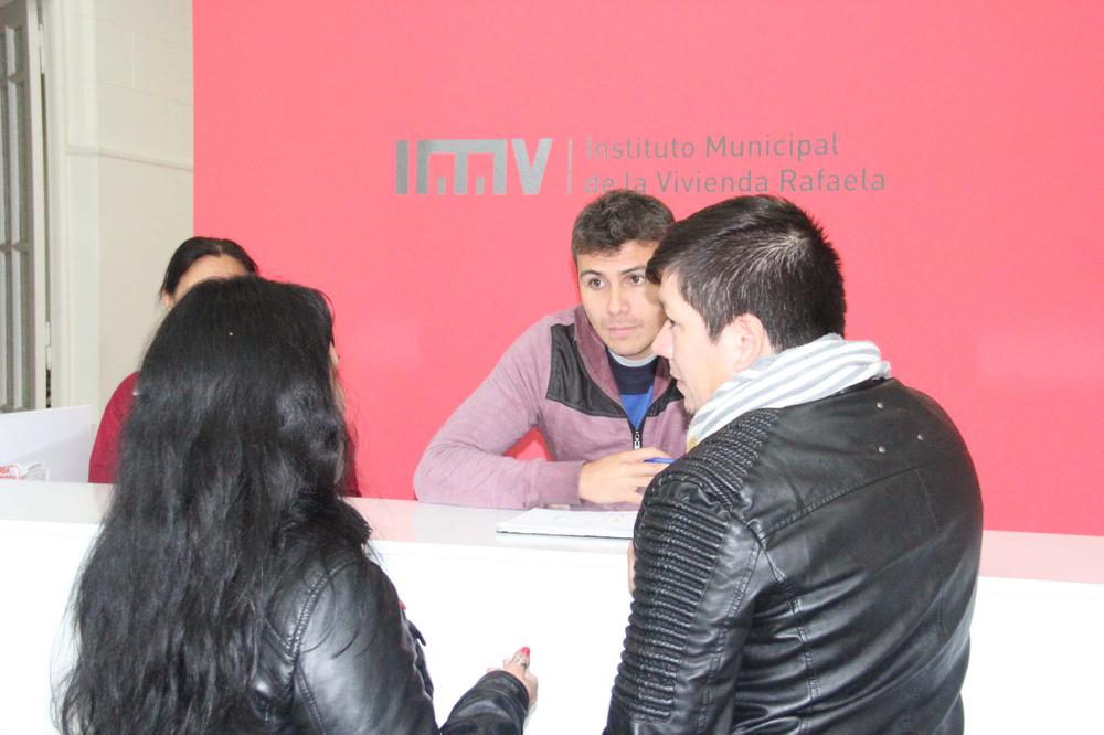multimedia.grande.b1556c6d085cf561.6772616e64652e6a7067