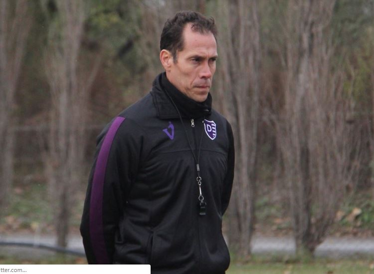 Lucas Bovaglio ya no es el DT de Villa Dálmine