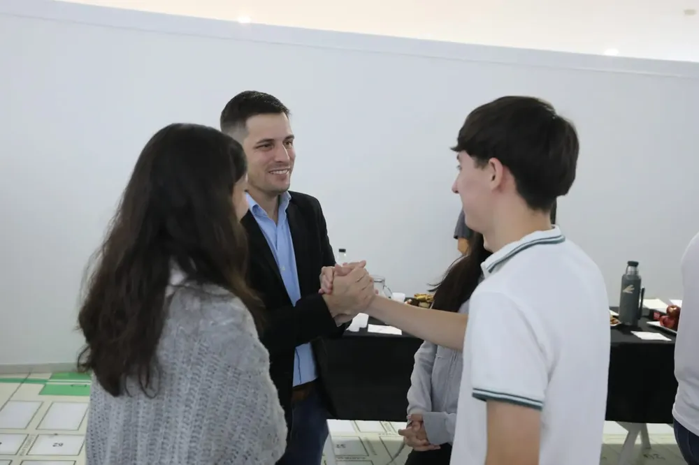 1c40caa4-f3bf-4e02-8936-0d040d6a0a62