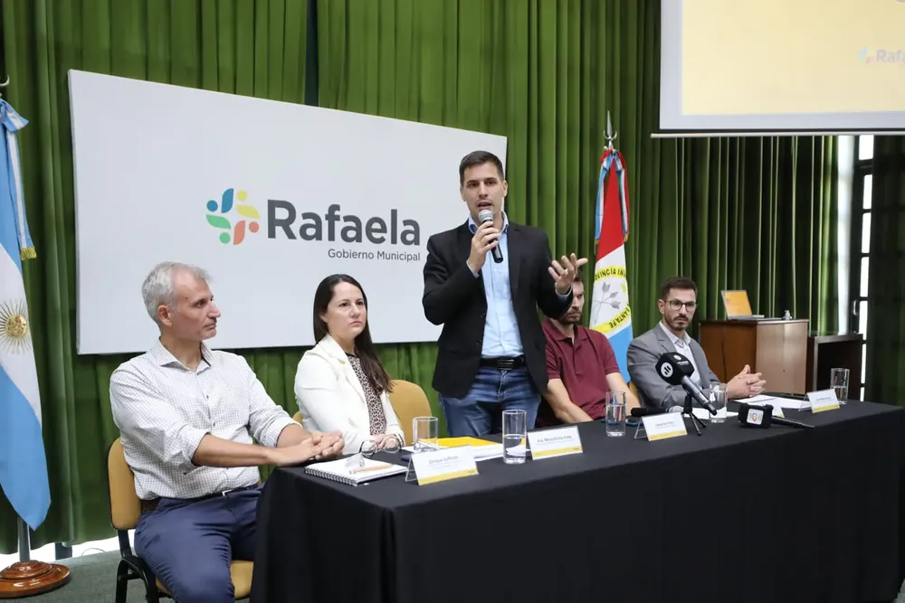 c09cc77d-c372-4e09-8976-30269562ee17