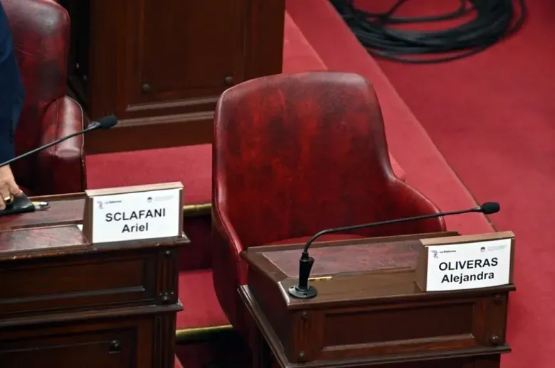 LOCOMOTORA-OLIVERAS-3