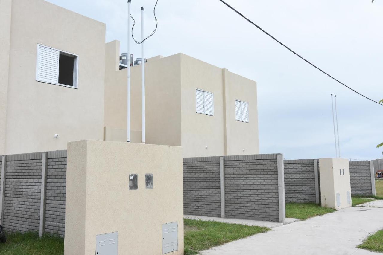 DUPLEX
