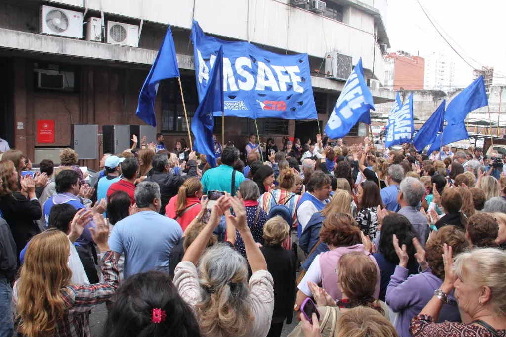 Amsafe-movilizado-por-los-jubilados-1