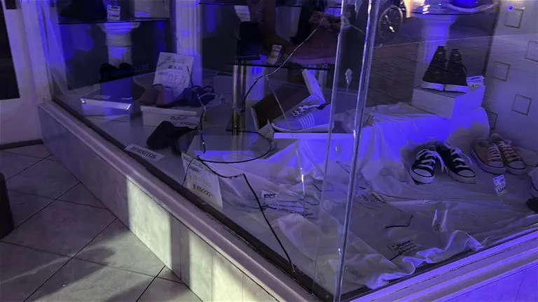 robo_en_zapateria_martita_en_pleno_centro_de_rafaela_credito_radio_rafaela_3