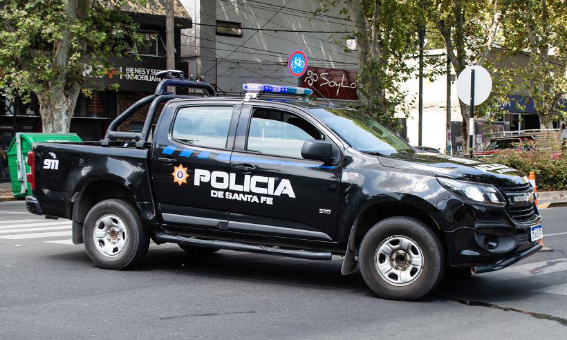 cmioneta-policial-santa-fe-generica-1