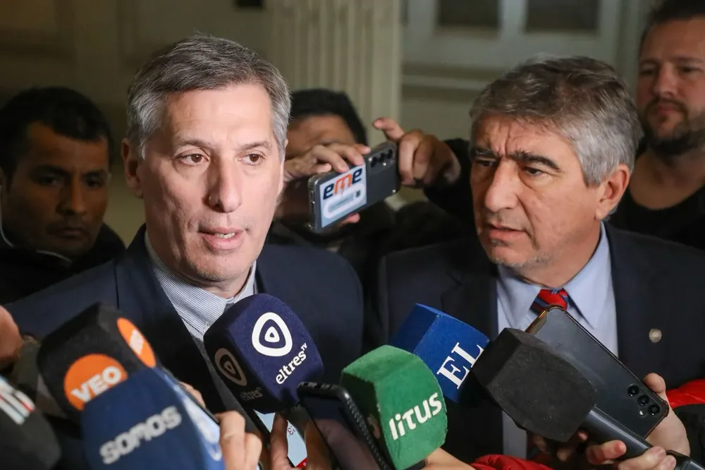 a003fdde-53e0-4f9b-9b8b-ec0131113c26