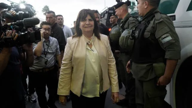 2024-03-11-bullrich-rosario-by_hrio-4-79982182jpg