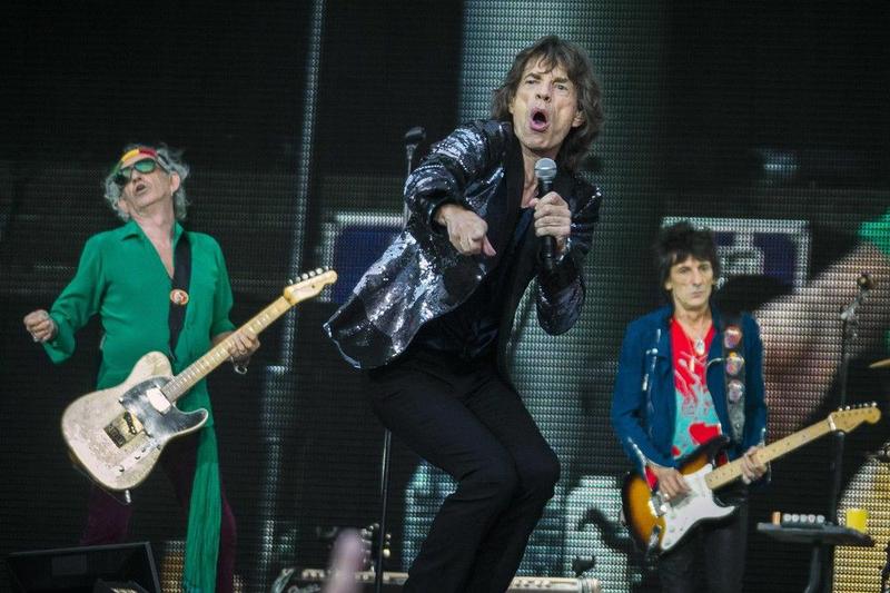 Rolling-Stones-On-Tour-14-