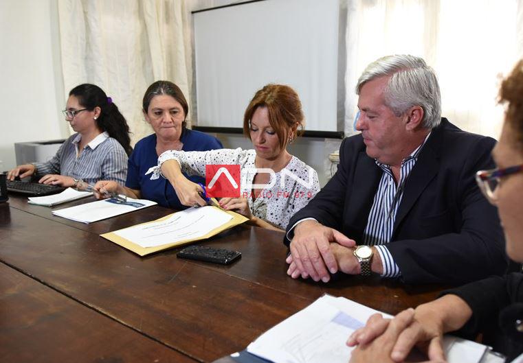 Apertura de sobres - Se conocieron los oferentes para la ampliación del Centro de Salud del Barrio 2 de Abril