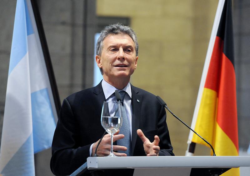 Macri_Cmaras_2