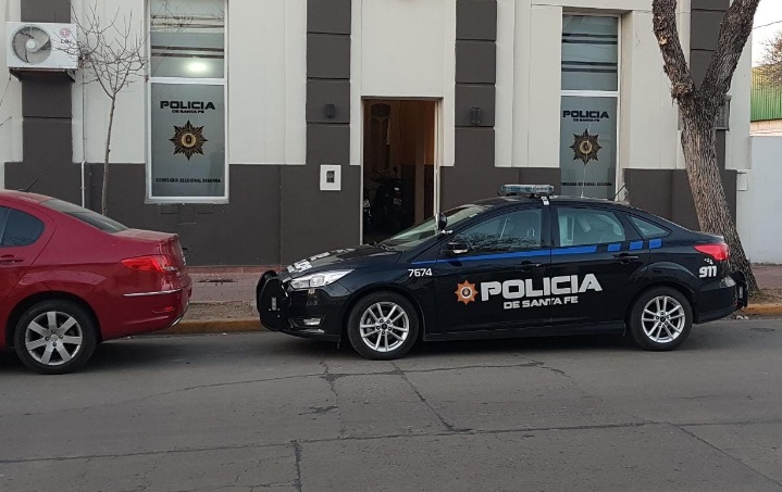 Comisaria 2 - Policiales - Patrullero