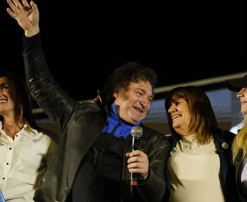 Captura de pantalla 2023-11-16 234431