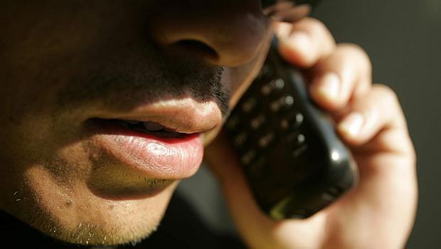 53ae981689telefono03