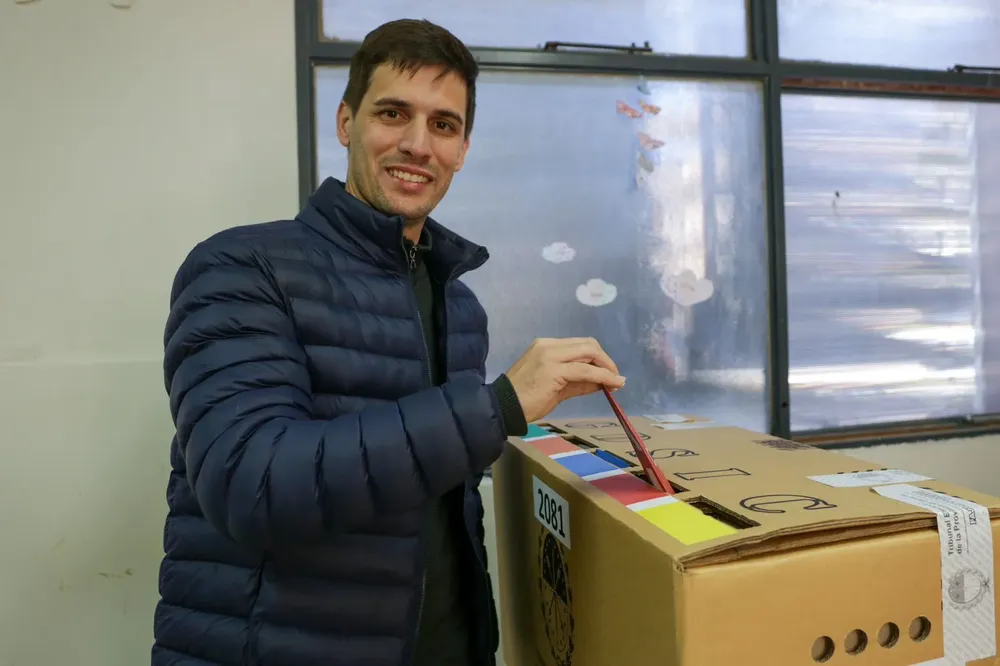 multimedia.normal.91ecf5f710d42615.dmlvdHRpIHZvdG9fbm9ybWFsLndlYnA%3D