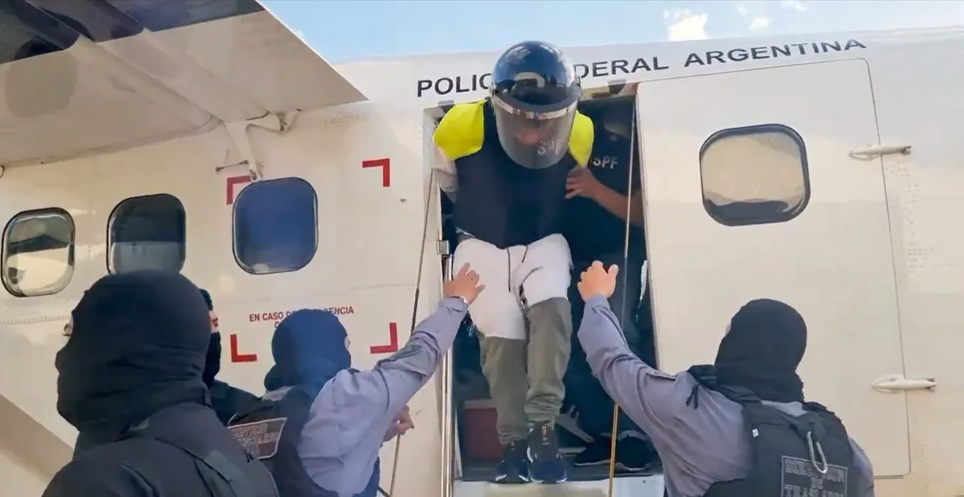 328dfb5f-16ec-4f3f-a892-90164125e2a9