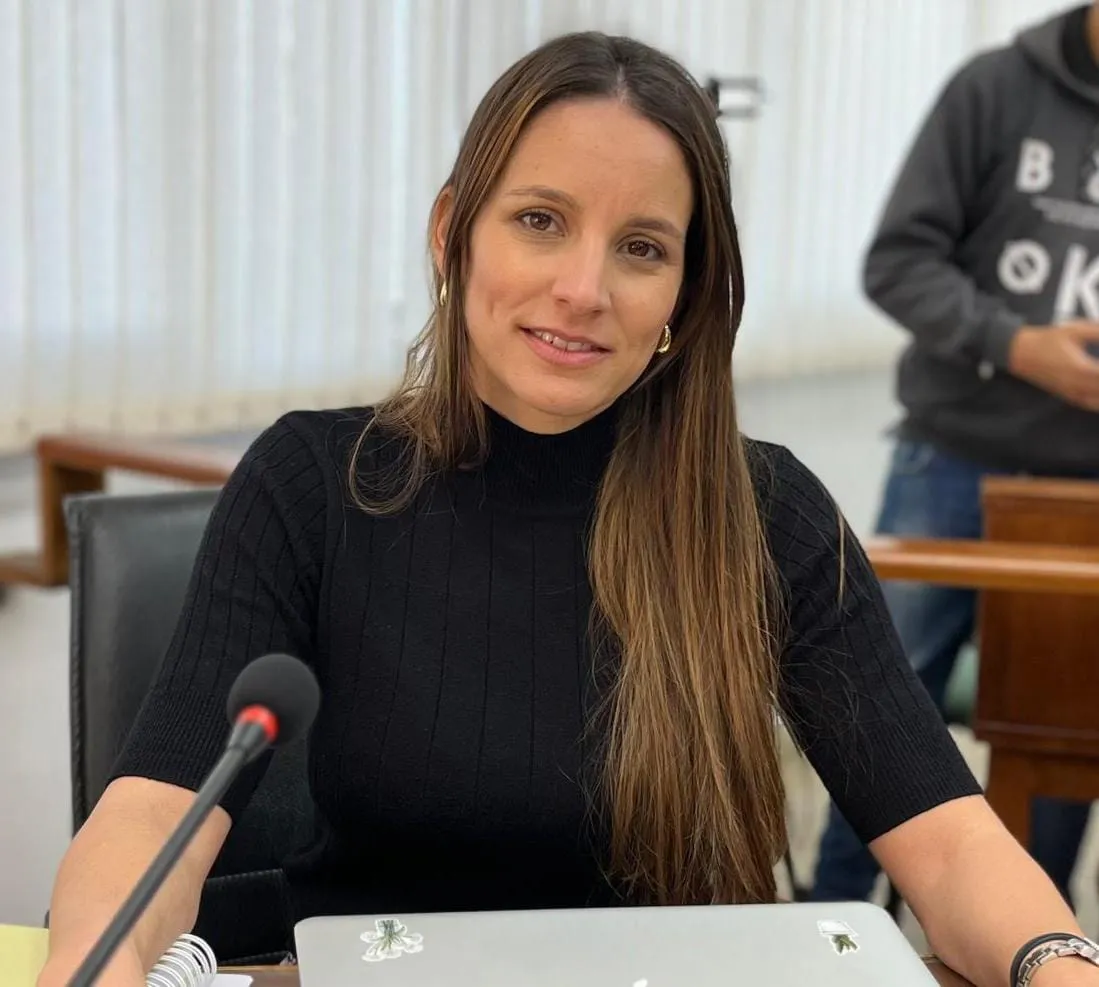 PAZ CARUSO