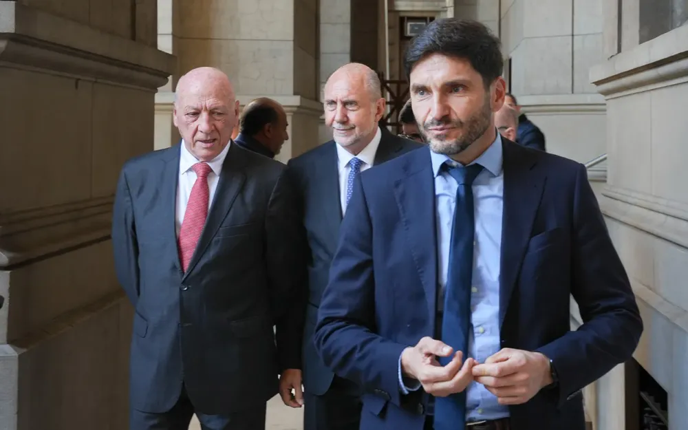 PULLA Y EX GOBERNADORES