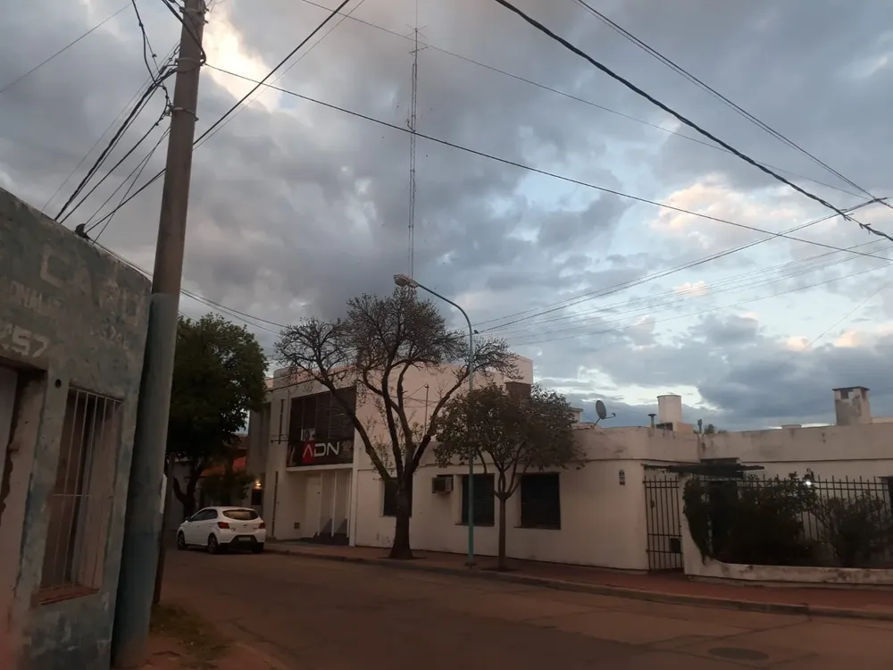 Amanecer algo nublado 2