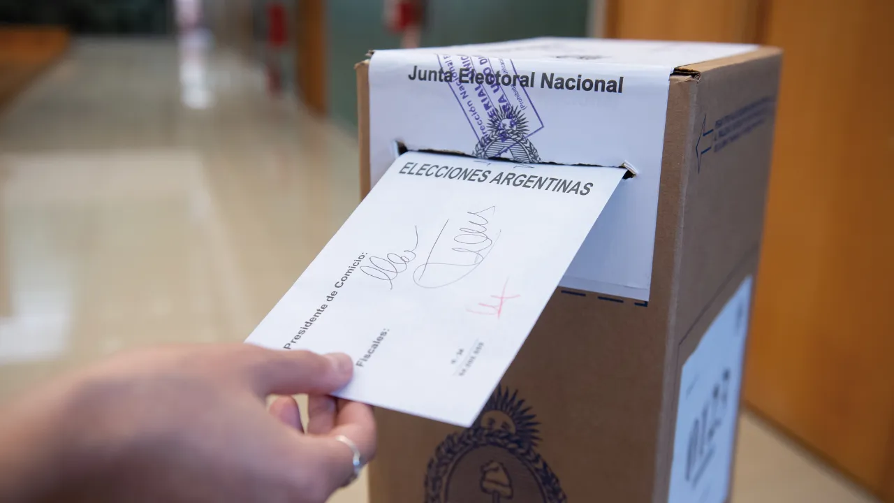 Urna-de-votacion-chequeado1