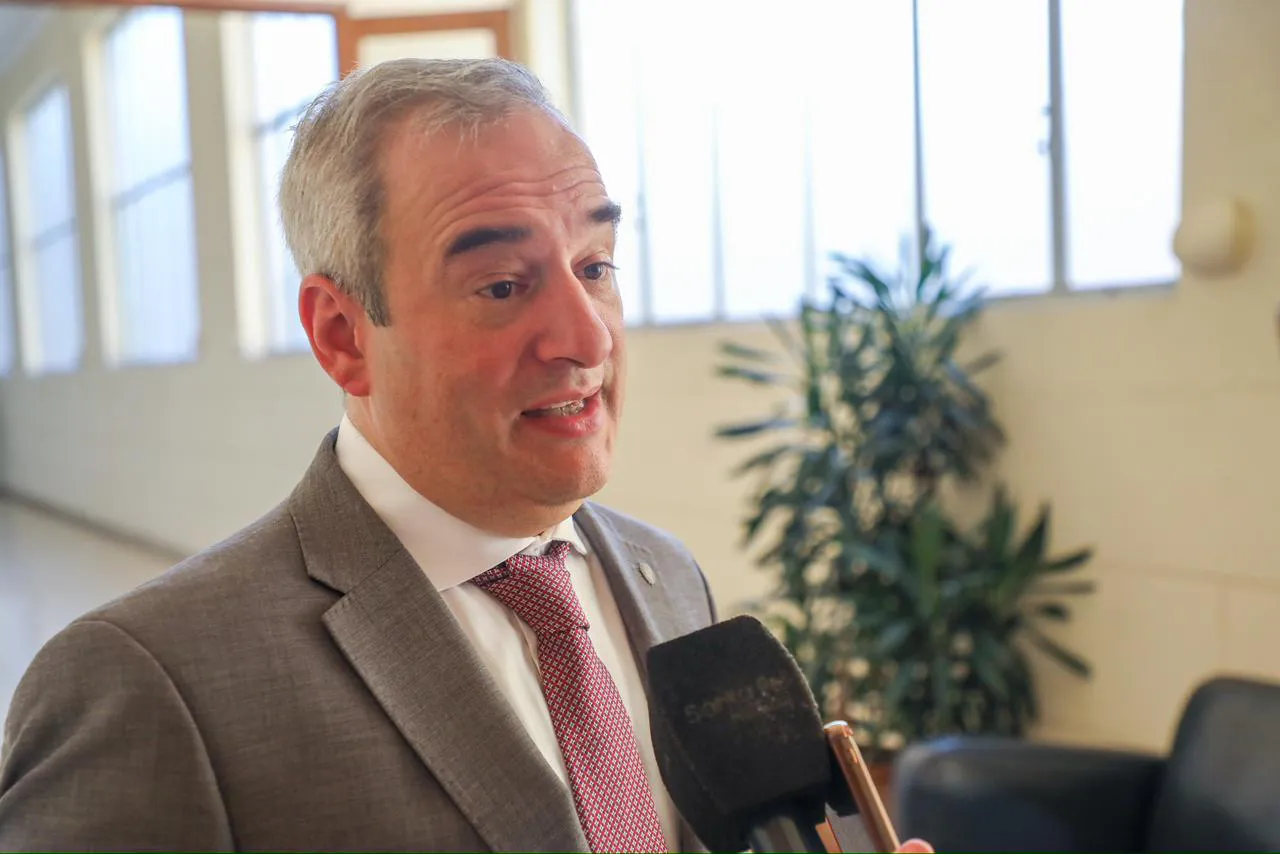 fa68745e-1bca-4fad-8dfa-464532aab3f7