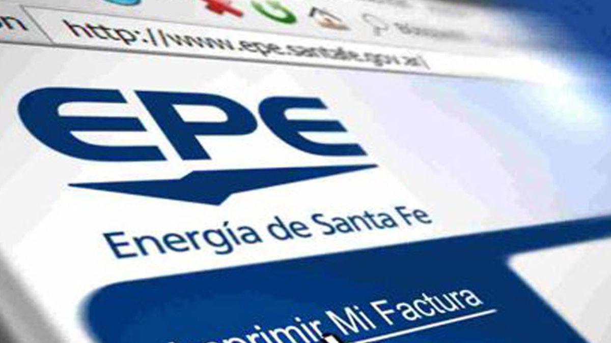 el-secretario-empresas-y-servicios-publicos-carlos-maina-presidio-este-viernes-la-audiencia-publica-el-sector-electrico-provincial-un-total-82-participantes-hicieron-uso-la-palabra-22-oradores
