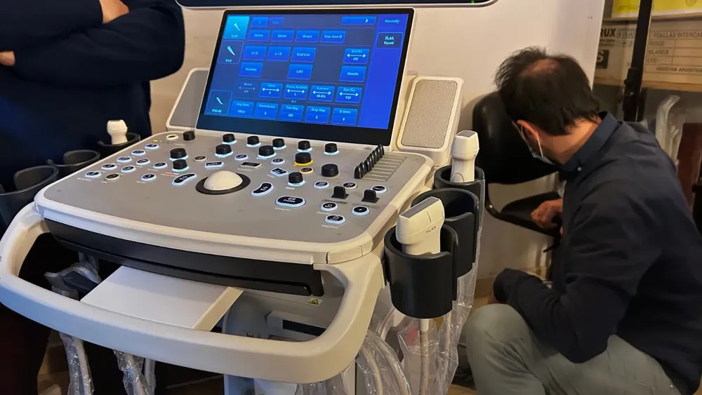 5be6ea7d-43aa-4103-aea3-9f8e50ccd200