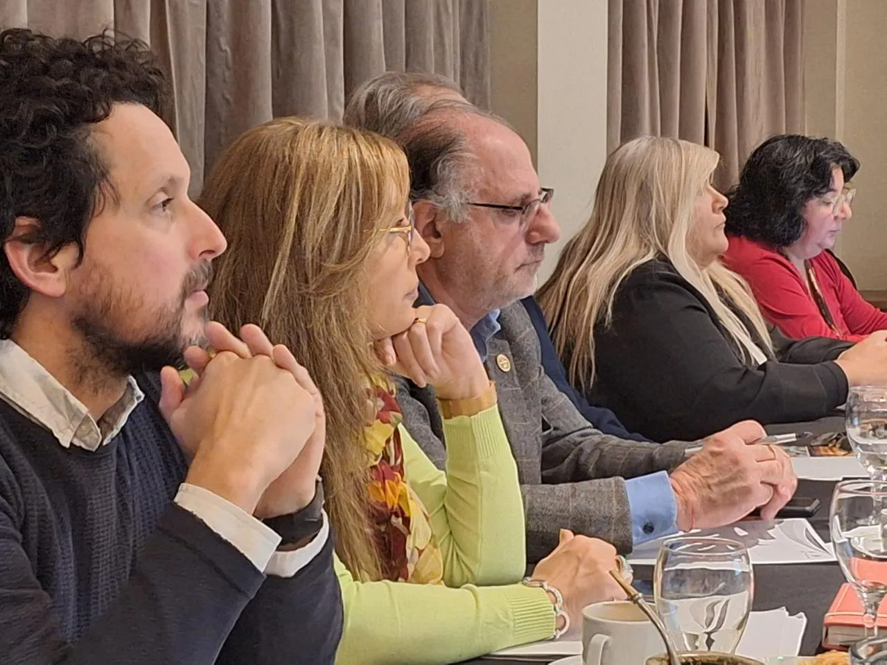 d8166295-cd46-4a2e-bf38-dd7c41421243