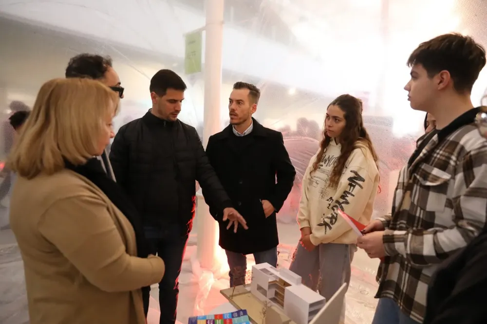 107f7707-eda4-4267-8b53-e486d59996cc