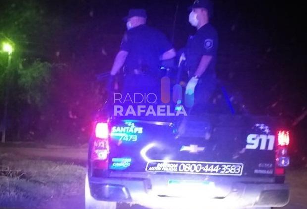 Foto-de-archivo-policia-de-noche1