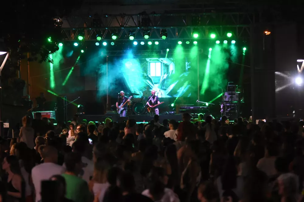 FESTIVAL 1