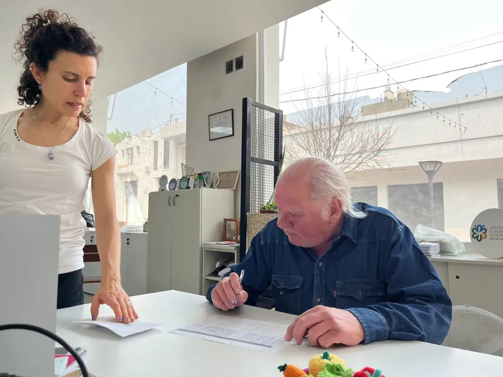 9d2920d0-76be-4fec-bc99-39adb8c247e6