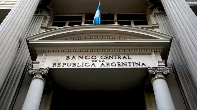 banco-central-luis-caputo-devaluacion-economiajpg