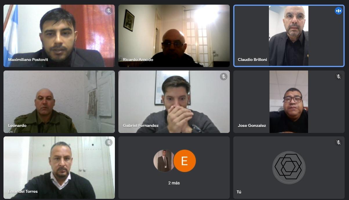 COMANDO
