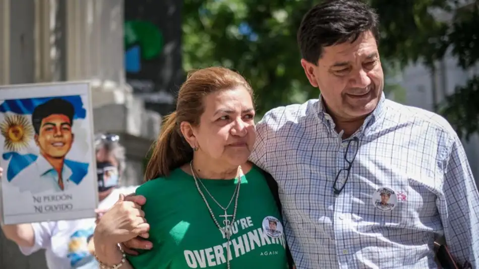 silvina-y-graciela-los-padres-de-fernando-baez-sosa-20230109-1489287