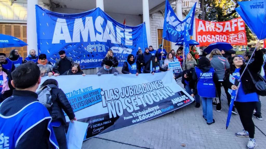 amsafe-iapos-protesta-jornada-paro-5-scaled-e1725302726361-1024x576